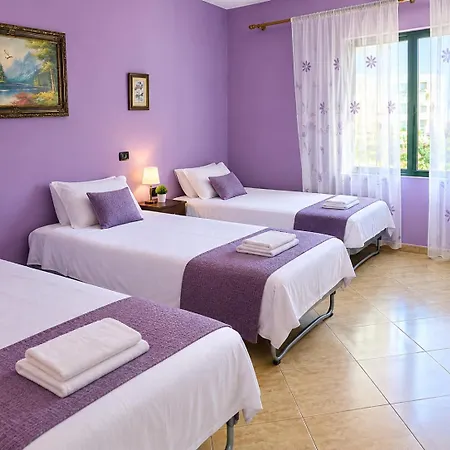 Dua & - Center Hostel *